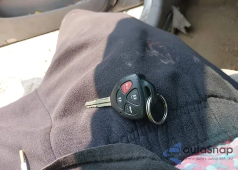 2011 Toyota Camry Le z USA, uszkodzony, nr VIN 4T1BF3EK8BU232338